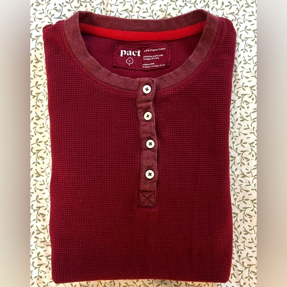 LAST CHANCE!! Pact Women’s Henley Long Sleeve Shirt in Burgundy Size Small - Picture 4 of 4